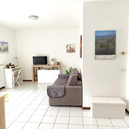 勒威诺Residenza Tiziana公寓 外观 照片